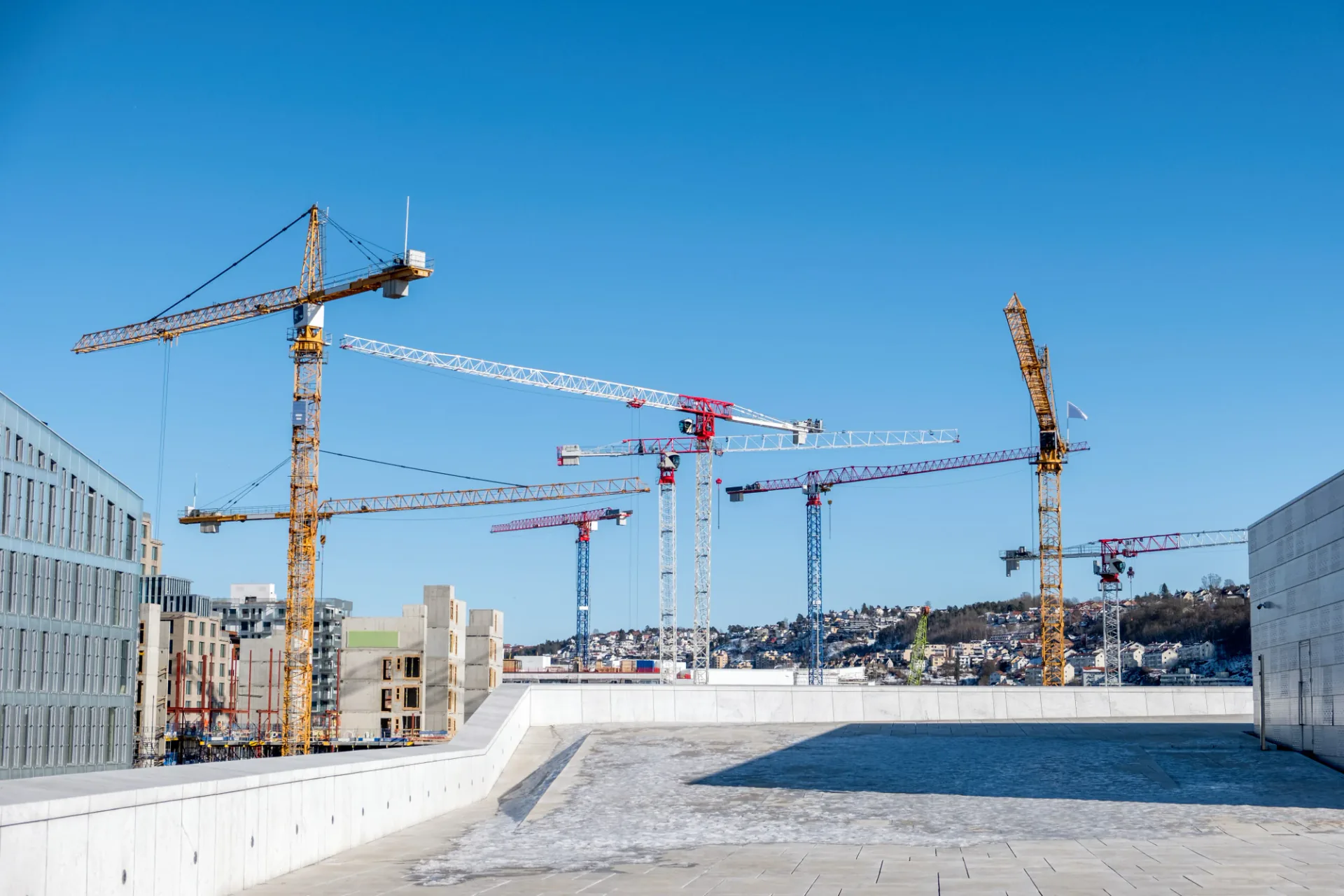 Construction Sites safety monitoring application